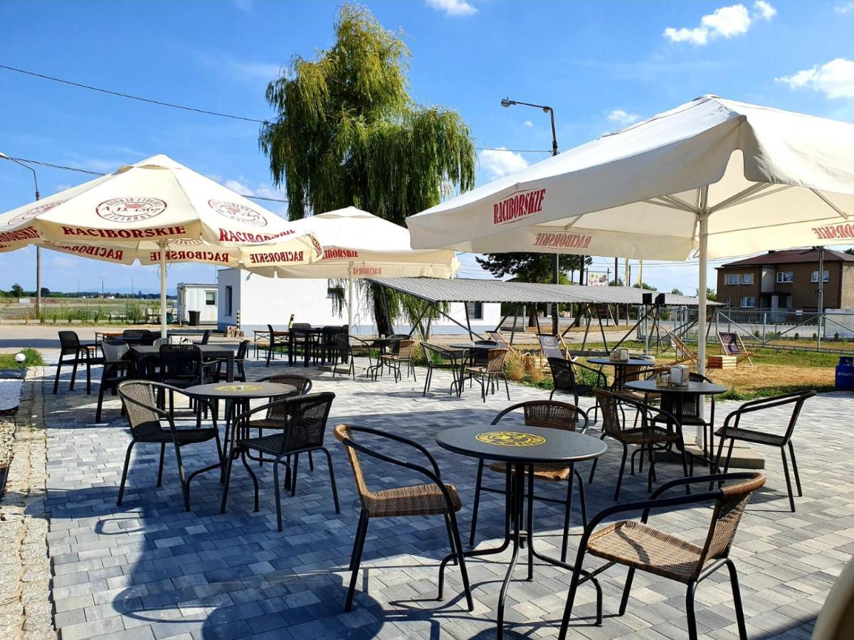 Przystanek Roszkow -Noclegi I Restauracja Exterior photo
